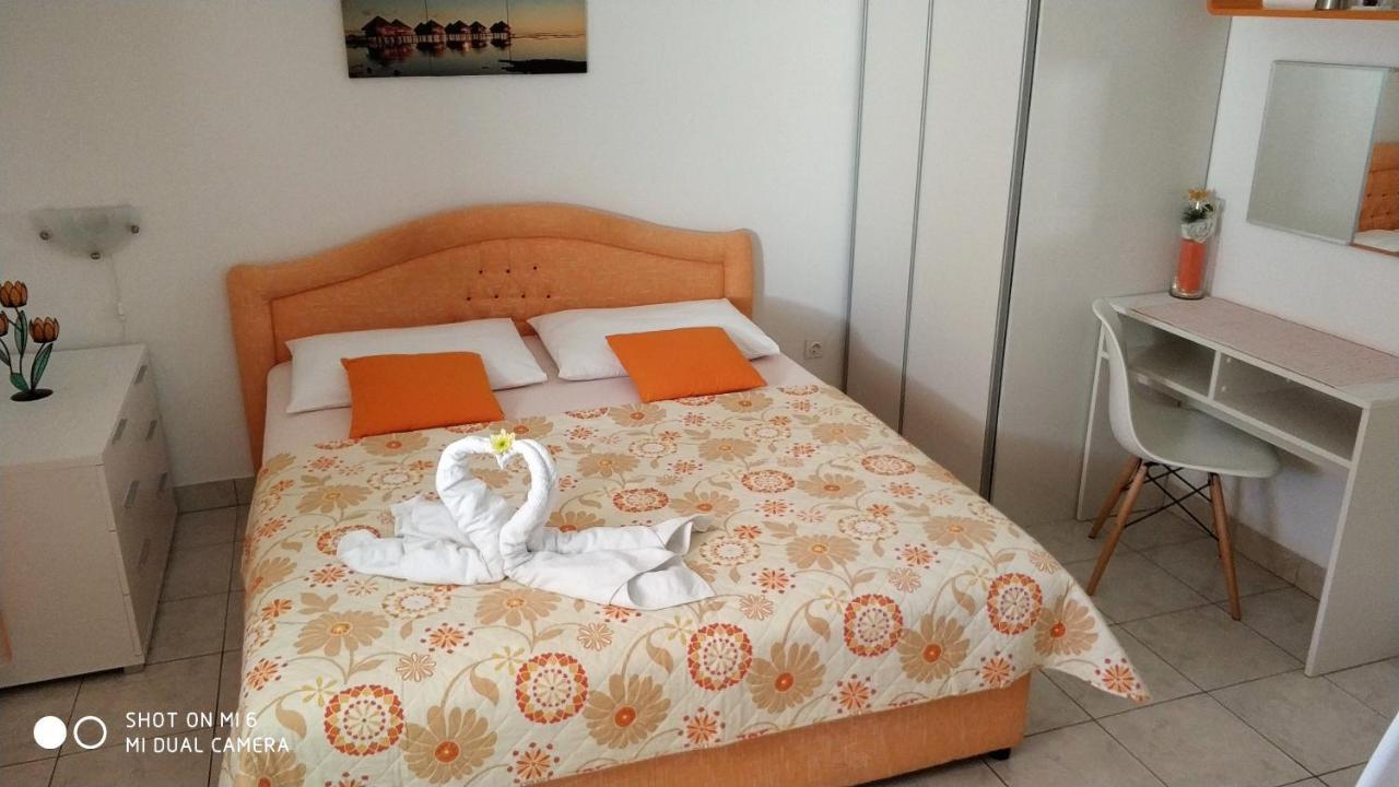 Apartmani Tanja โบล ภายนอก รูปภาพ